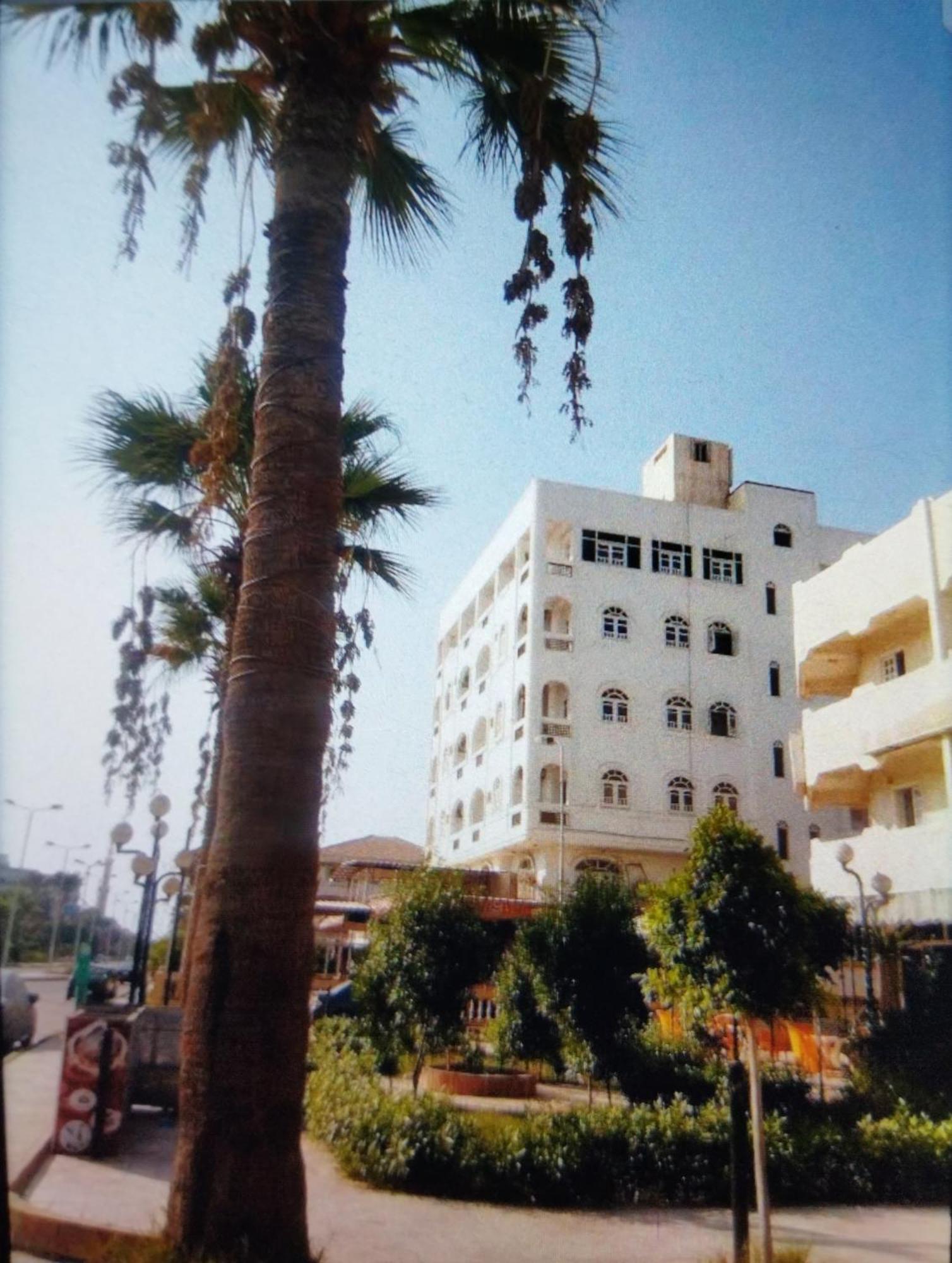 Emirates Hotel Ras el-Barr Exterior foto