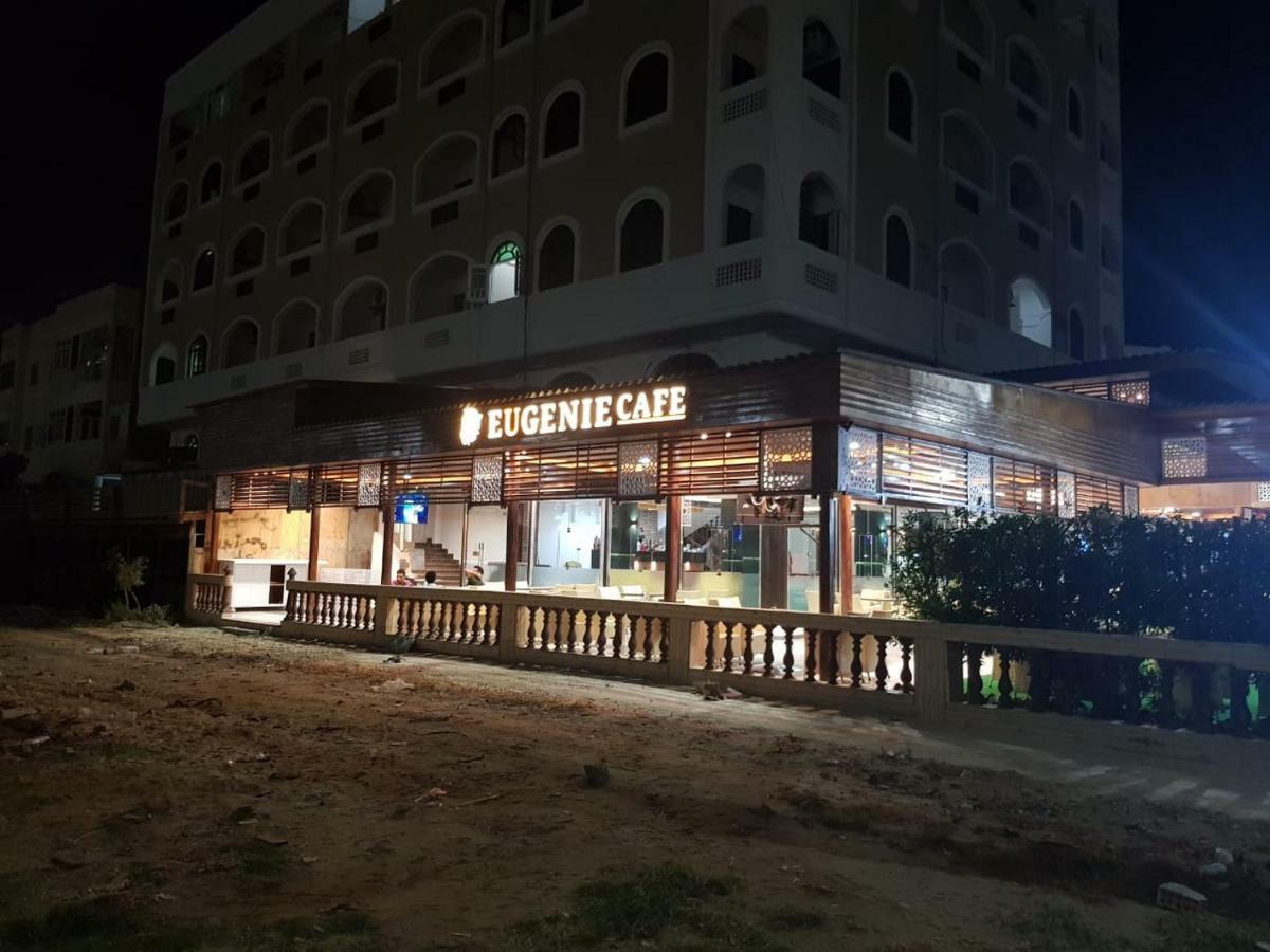 Emirates Hotel Ras el-Barr Exterior foto