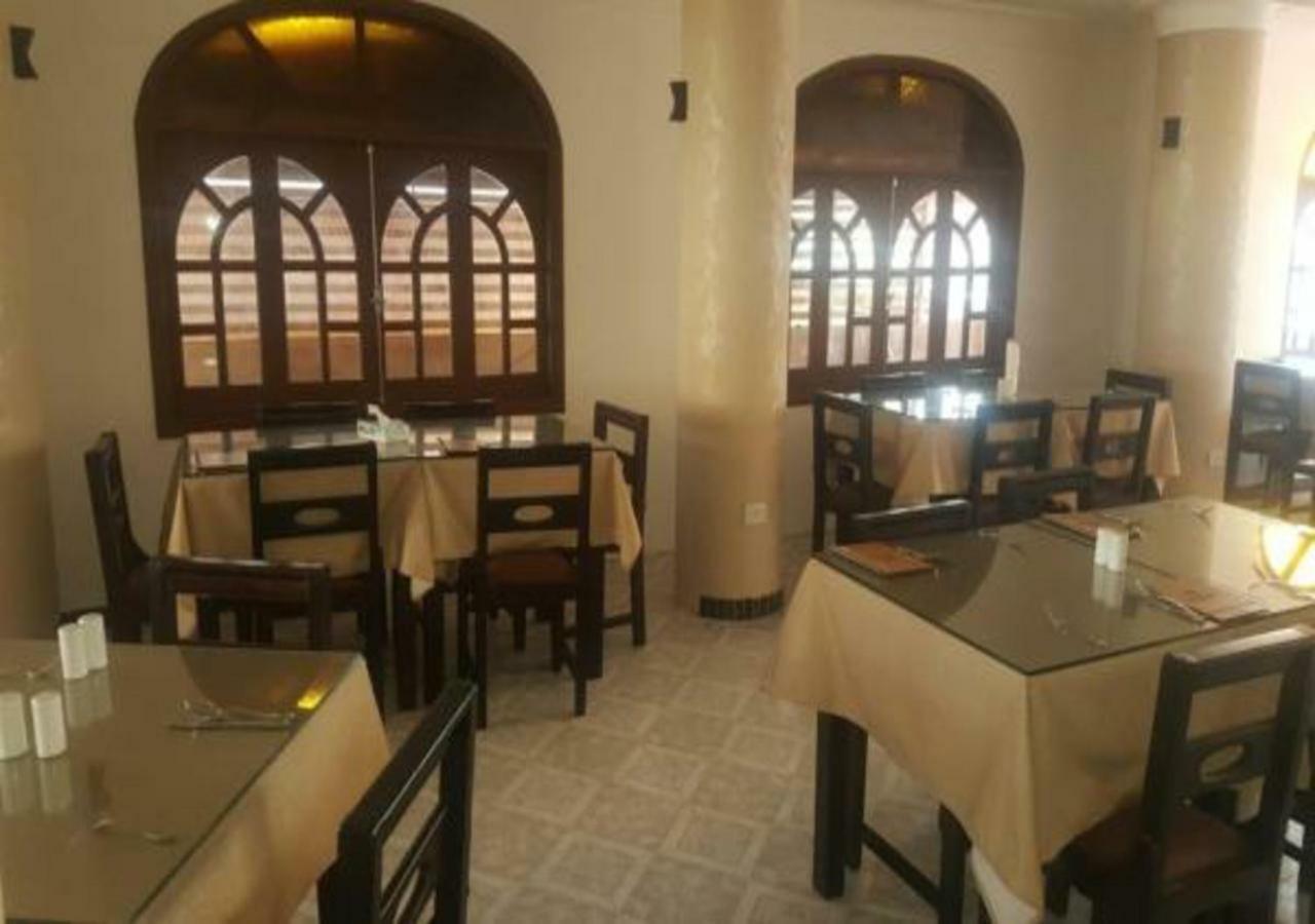 Emirates Hotel Ras el-Barr Exterior foto